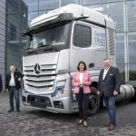 Daimler Truck reaches new milestone with successful test of fuel-cell truck with liquid hydrogen